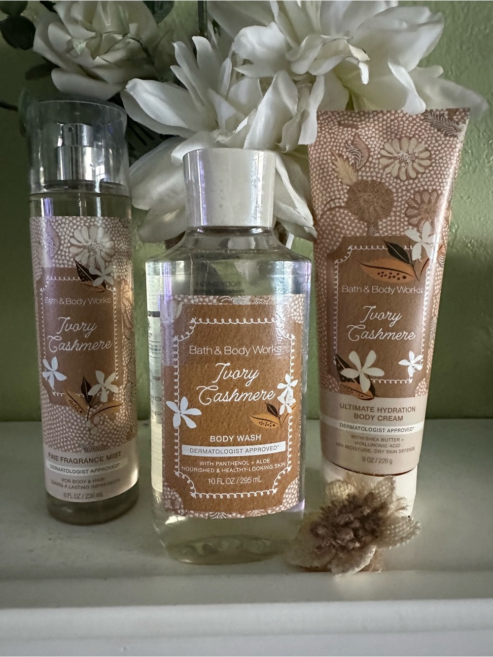 NEW BBW (3) PC IVORY CASHMERE BODY CARE SET